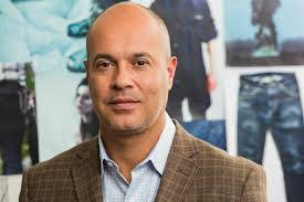 Daniel Perretta's Instagram, Twitter & Facebook