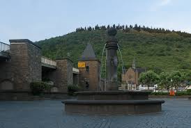 Klick ferienwohnung / ferienhaus in cochem. Datei Cochem Fontein In Der Bruckestrasse Foto7 2017 05 31 21 06 Jpg Wikipedia