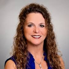 Lori Halsey's Instagram, Twitter & Facebook