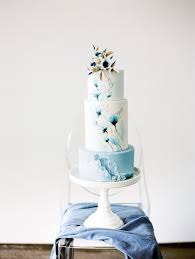 In an in style cookies with pictures of the couple (who later divorced in 2007) were offered as mementos. 20 Amazing Fondant Wedding Cakes Martha Stewart