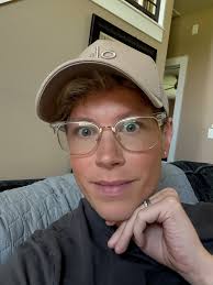 My teenage goddaughter just saved a little girl! Just by being aware of her  surroundings. How scary!