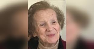 Suzanne Stock's Instagram, Twitter & Facebook