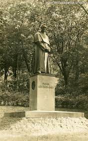 O bir manastırda bir chorister oldu opava zaman genç ve öğrenim. Pomnik P Krizkovsky Profil Objektu