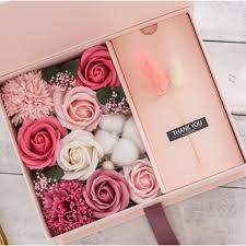 Due to tight security measures we are unable to deliver to hospitals and hospice. Korea Gift La Salt Preserved Flower Money Box Gift Set M Lovely Pink Shopee Singapore