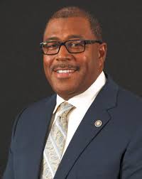 Our heartfelt prayers and deepest condolences are extended to the entire  Owens Family🙏🏽