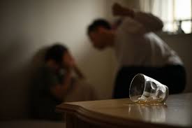 Tribunal De Saint Malo Avec Plus De 3 Grammes D Alcool Dans Le Sang Le Mari Violent Asperge Le Sol D Essence Dans La Maison Le Pays Malouin