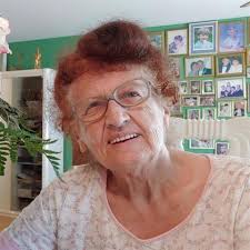 Cecylia Kot's Instagram, Twitter & Facebook