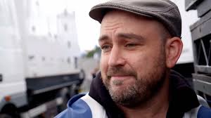 How to become a stage manager