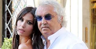 Diego fusaro rampogna flavio briatore, che cade dal pero e perde le staffe. Briatore Furioso Con La Gregoraci Il Loro Accordo Salta Foto E Video Gossip