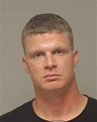 Mitchell Carlson: Minnesota Man Named in 'Umbrella Man' Search Warrant :  r/Minneapolis