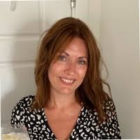 Faye Blackwell's Instagram, Twitter & Facebook