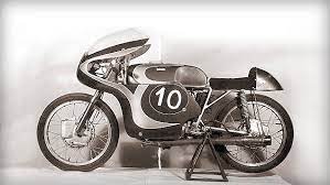 Ducati Heritage 1946 1960 Ducati Gets Italy Back On The Road Motos Clasicas Ducati Motogp
