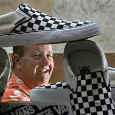 Vans basic canvas slip-on is still a good fit