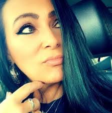 Billie Neel's Instagram, Twitter & Facebook