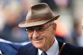 Alain de Royer Dupré, un entraîneur hors-pair nommé chevalier de la Légion  d'honneur