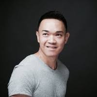 Justin Gee's Instagram, Twitter & Facebook