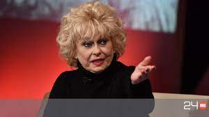 A színésznőnek olyan súlyos volt a sérülése, hogy azonnal meg kellett operálni. Cecilia Esztergalyos On The Szfe Case I Would Put My Two Hands Together So That We Don T Live In A Dictatorship