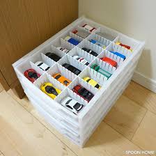 トミカの収納アイデア 100均の木製棚や持ち運びケースの活用法 ブログレポート 収納 アイデア 収納 アイデア 100均 収納