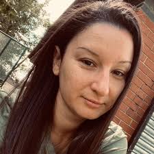 Does anyone know of any good dog behaviourists. Our dog doesn't like  strangers in the house, just barks and growls constantly, we think  territorial as he is fine out. It's a bit