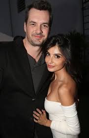 Jim jefferies is an australian comedian, writer, and actor who has a net worth of $9 million. Jim Jefferies Talks Donald Trump Brad Pitt And His New Comedy Central Show The Courier Mail