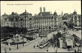 Ansichtskarte Postkarte Munchen Karlsplatz Mit Nornenbrunnen Kiosk Trams Munchen Postkarten Poster