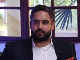 Gobierno estaría trabajando en una reforma al marco jurídico para continuar  el crecimiento económico, según Maduro Guerra