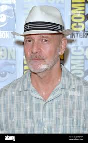 Mike con hi-res stock photography and images