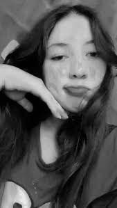 Vídeos de Adriana2k (@user1677818565451) con «sonido original