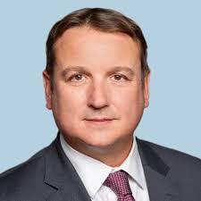 Steve Byron's Instagram, Twitter & Facebook