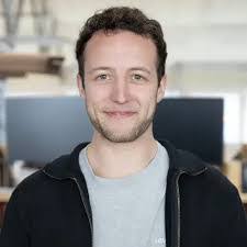 Robin Schulte's Instagram, Twitter & Facebook