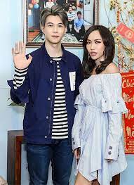 Diệu nhi tỏ tình với bạn trai anh tú màn tỏ tình ngọt ngào,chuẩn soái ca của nữ diễn viên với bạn trai trong chương trình hoán đổi cặp đôi khiến nhiều người phải xuýt xoa, ngưỡng mộ. Diá»‡u Nhi Tiáº¿t Lá»™ Ly Do ChÆ°a CÆ°á»›i Anh Tu