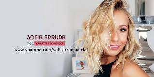 Sou actriz, mas antes disso sou mulher e tenho múltiplos interesses! Sofia Arruda Facebook