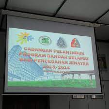 Pantai pasir putih pik 2 sedayu indo city at pantai indah kapuk 2,memiliki area pantai sepanjang kurang lebih 4kg. Photos At Majlis Daerah Pasir Puteh Capitol Building