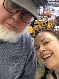 What are good curbside meal options for a steak lover in Cincinnati?