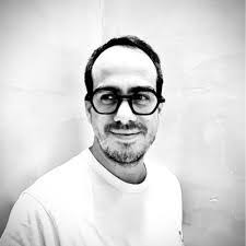 Eli Rosenbloom's Instagram, Twitter & Facebook