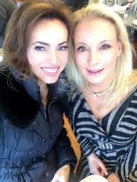 Adrienne Philpot's Instagram, Twitter & Facebook