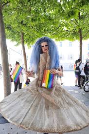 In klagenfurt fand heute zum zweiten mal die regenbogenparade statt. Klagenfurter Regenbogenparade Fur Vielfalt Und Toleranz