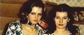 Check spelling or type a new query. Babette Doge Babsi Und Catherine Schabeck Stella In 1977 Kinder Vom Bahnhof Zoo Zoo Kinder