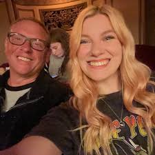 Where in Muncie can I donate clothes and furniture to those in need?