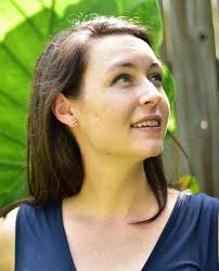 Laura Davenport's Instagram, Twitter & Facebook