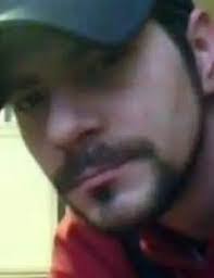 Dustin Elliott's Instagram, Twitter & Facebook