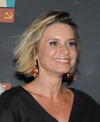 Resultado de imagem para Paula Burlamaqui