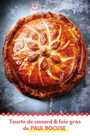 Tourte De Canard Foie Gras A La Roannaise Par Paul Bocuse Recette Tourte Volaille Foie Gras