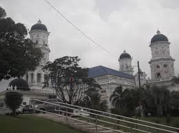 Located along jalan skudai, johor bahru, the mosque was constructed between 1892 and 1900, under the direction of sultan abu bakar. The Sultan Abu Bakar State Mosque Johor Bahru Shah S Corner