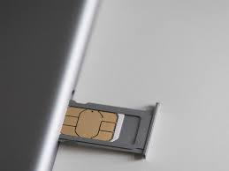 Nov 22, 2020 · iphone 11 features a dual sim slot that houses an esim and has another slot for a nano sim card. Apple Iphone Ipad Sim Card Size Guide Man Of Many