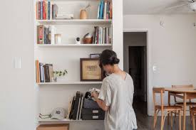 This site contains affiliate links from which we receive a compensation (like amazon for example). 4 Steps To Start A Minimalist Lifestyle Simply By Christine