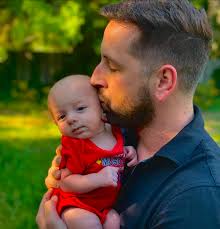 ΛΛЯӨП ƬӨЯЯΣПᄃΣ (@aarontorrencee) • Instagram photos and videos