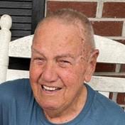 Laura Woodham's Instagram, Twitter & Facebook