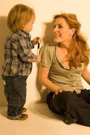 She had a turkey and three children to wrangle. Gillian Anderson And Her Son Oscar Gillian Anderson Gillian Anderson Movies Gillian Anderson David Duchovny