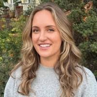 Kara Gallo's Instagram, Twitter & Facebook